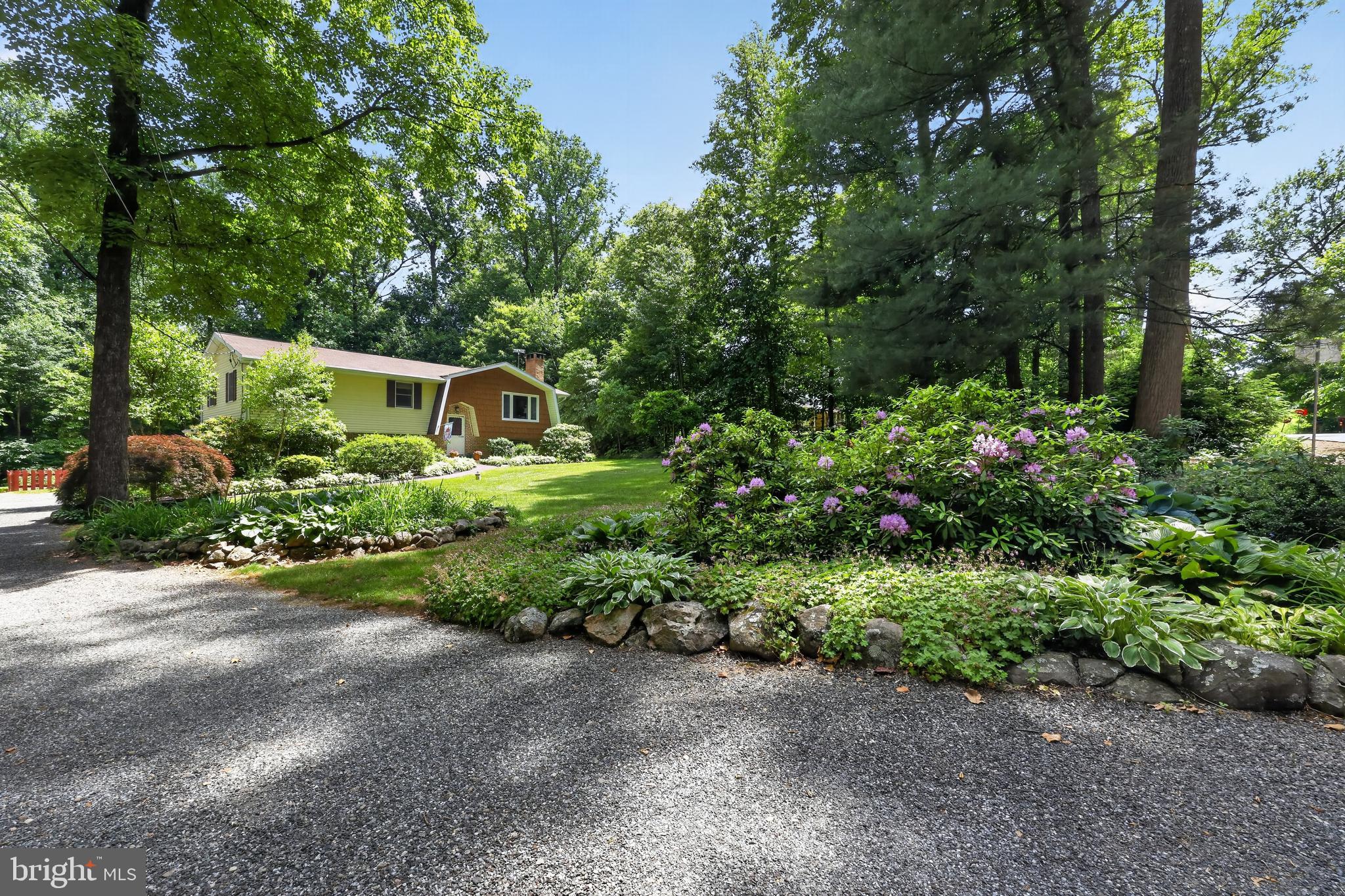 107 Lone Pine Road Barto, PA 19504 - Photo 4 of 32
