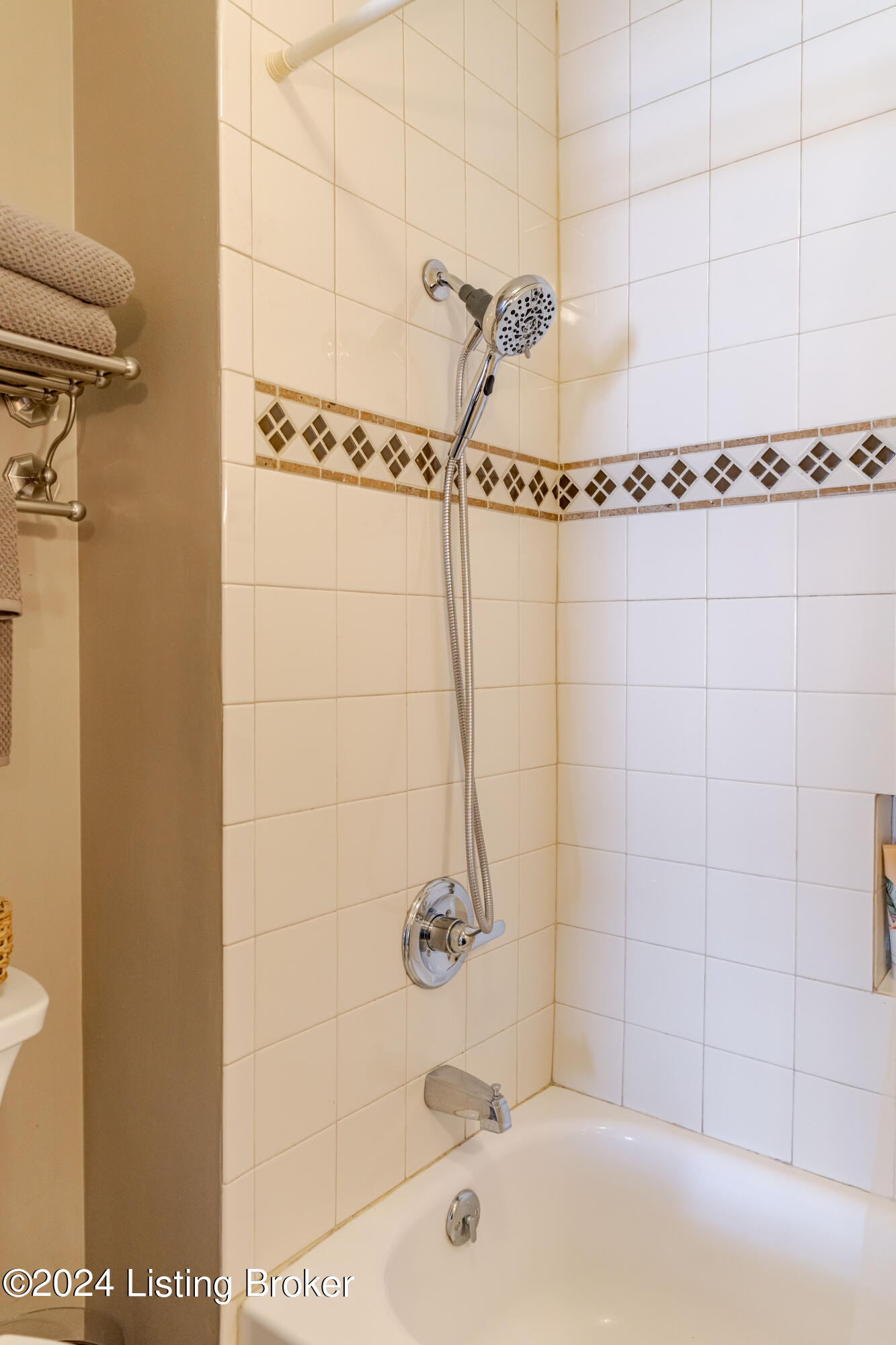 3354 Bagdad Road Bagdad, KY 40003 - Photo 28 of 53 Primary Bath Shower