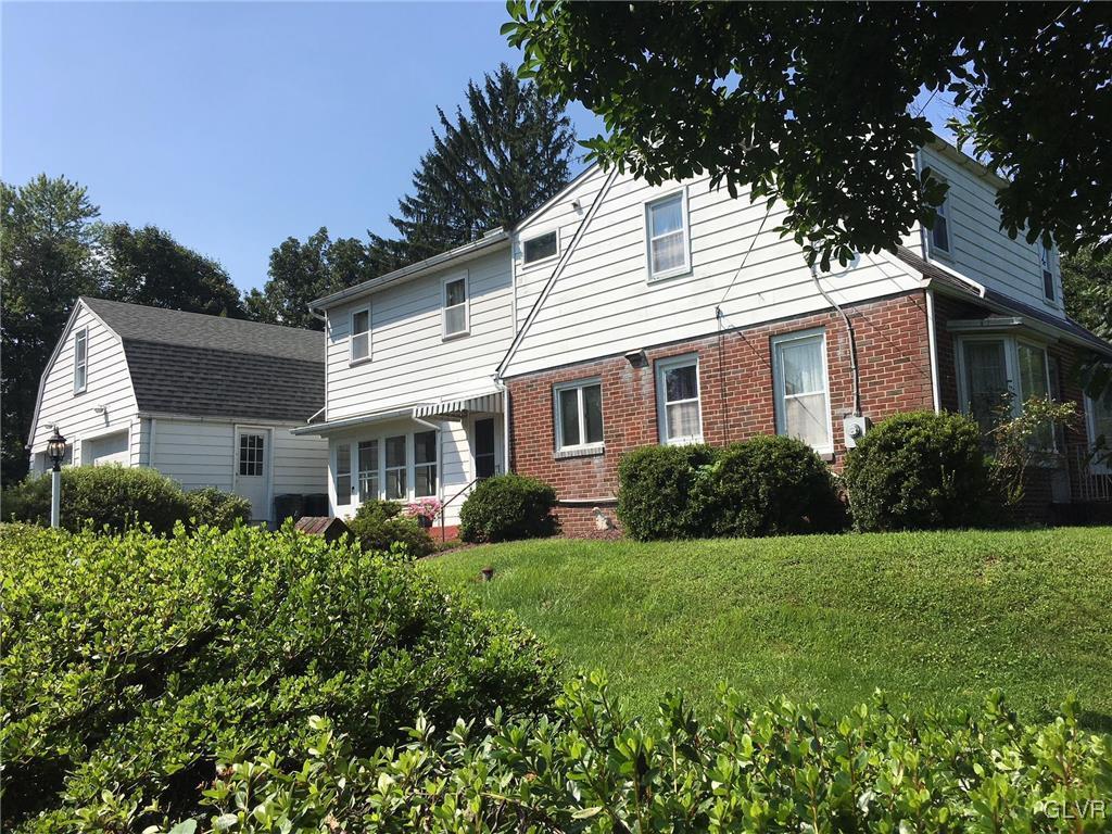 732 Locke Heights Road Bangor, PA 18013 - Photo 2 of 15 Gallery Image 2