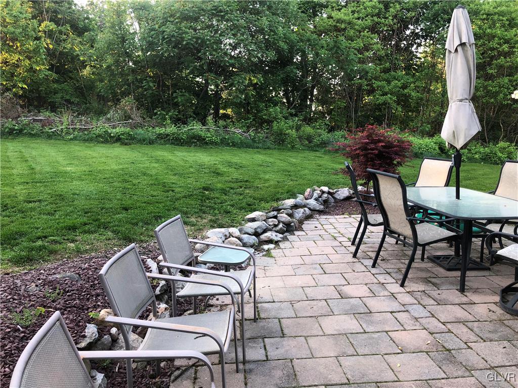 732 Locke Heights Road Bangor, PA 18013 - Photo 6 of 15 Gallery Image 6