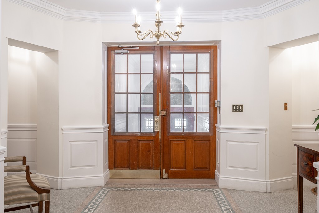 112 Pinckney Street, Unit 33 Boston, MA 02114 - Photo 20 of 21