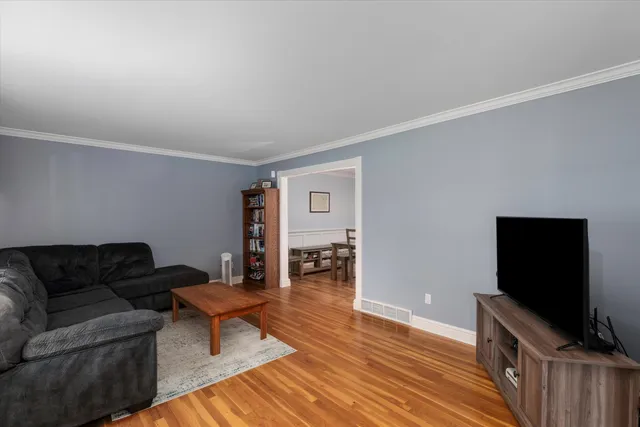 $364,900 | 54258 Horizon Drive, Utica, MI 48316