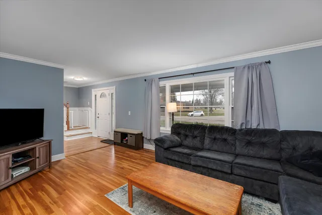 $364,900 | 54258 Horizon Drive, Utica, MI 48316