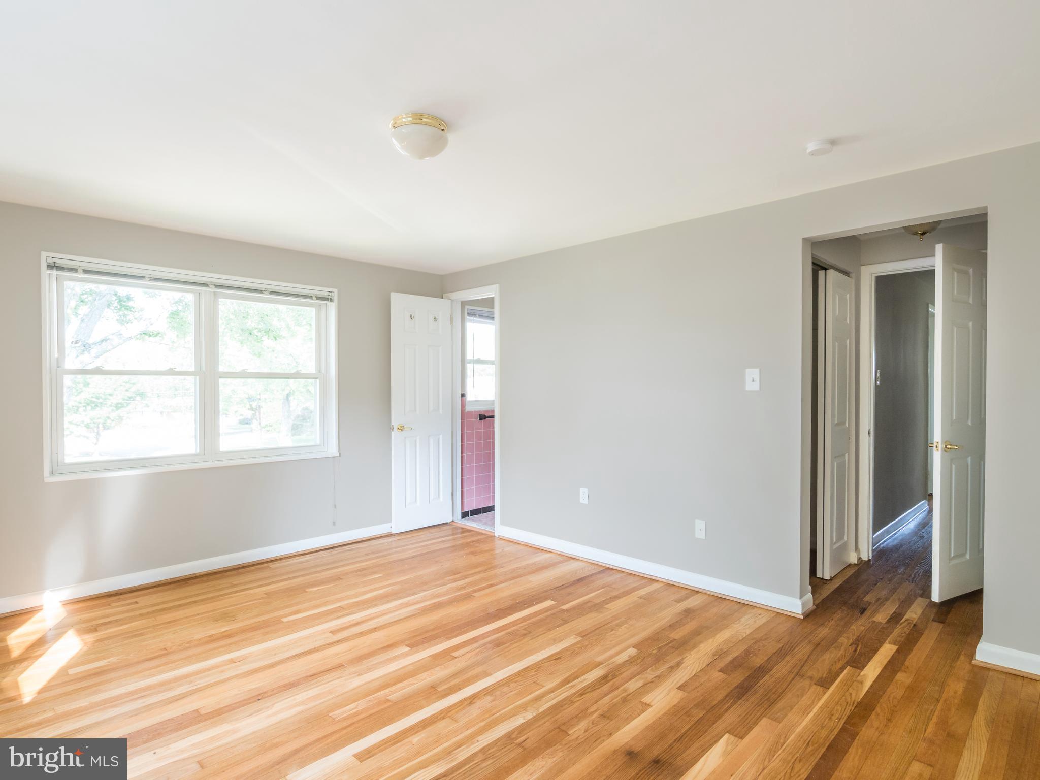 1512 Vivian Court Silver Spring, MD 20902 - Photo 22 of 33 Primary Bedroom