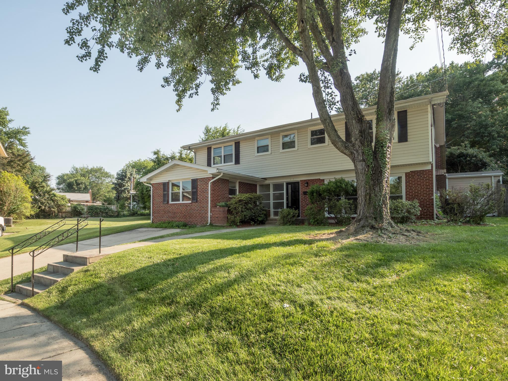 1512 Vivian Court Silver Spring, MD 20902 - Photo 27 of 28 Front View