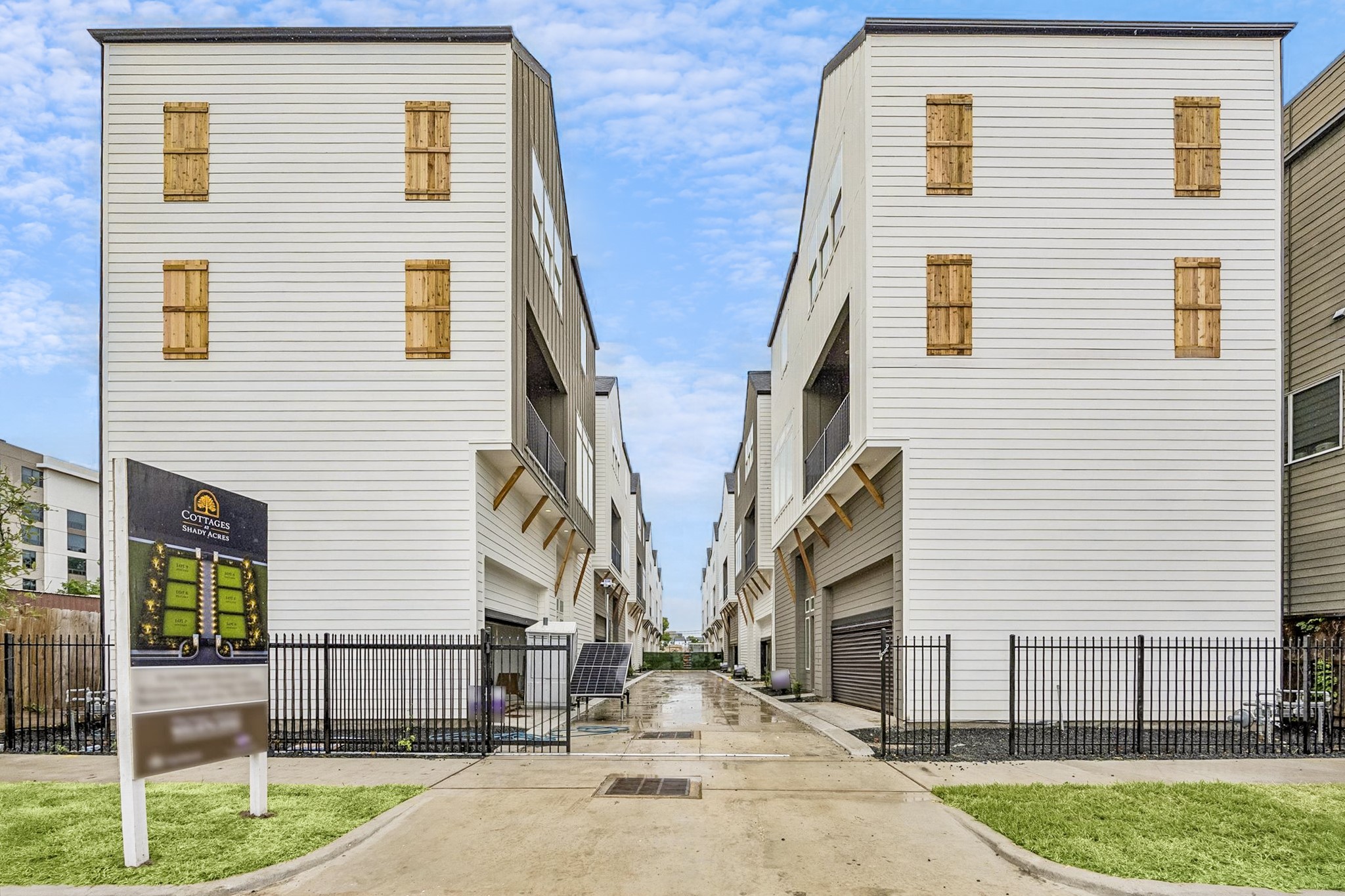 1189 West 19th Street Houston, TX 77008 - Photo 25 of 29 Construction Progress as of 06/06/2026