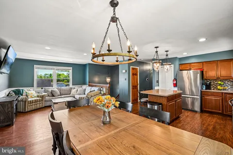$415,000 | 205 Wrexham Court, Woodbury, NJ 08096