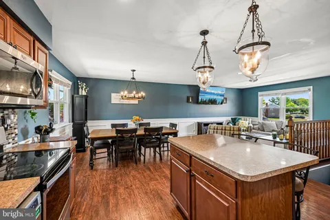 $415,000 | 205 Wrexham Court, Woodbury, NJ 08096