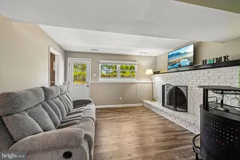 $415,000 | 205 Wrexham Court, Woodbury, NJ 08096