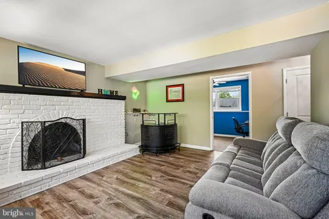 $415,000 | 205 Wrexham Court, Woodbury, NJ 08096