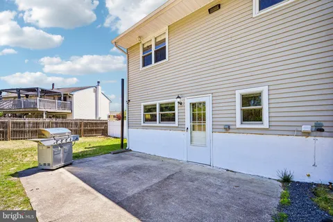 $415,000 | 205 Wrexham Court, Woodbury, NJ 08096