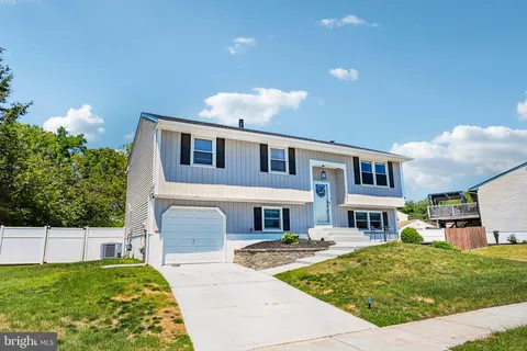 $415,000 | 205 Wrexham Court, Woodbury, NJ 08096