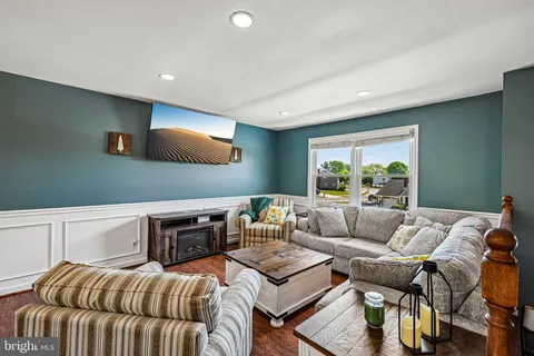 $415,000 | 205 Wrexham Court, Woodbury, NJ 08096