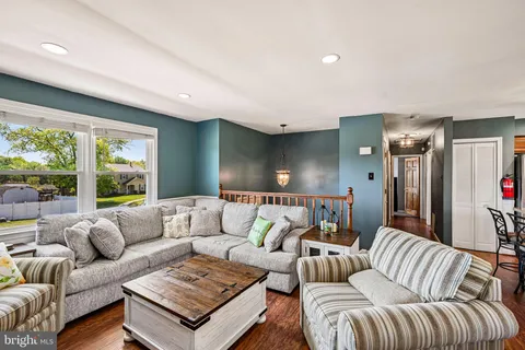 $415,000 | 205 Wrexham Court, Woodbury, NJ 08096