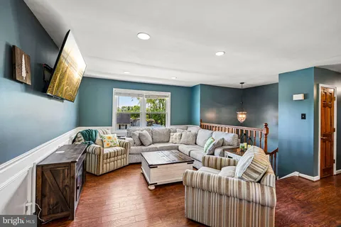 $415,000 | 205 Wrexham Court, Woodbury, NJ 08096