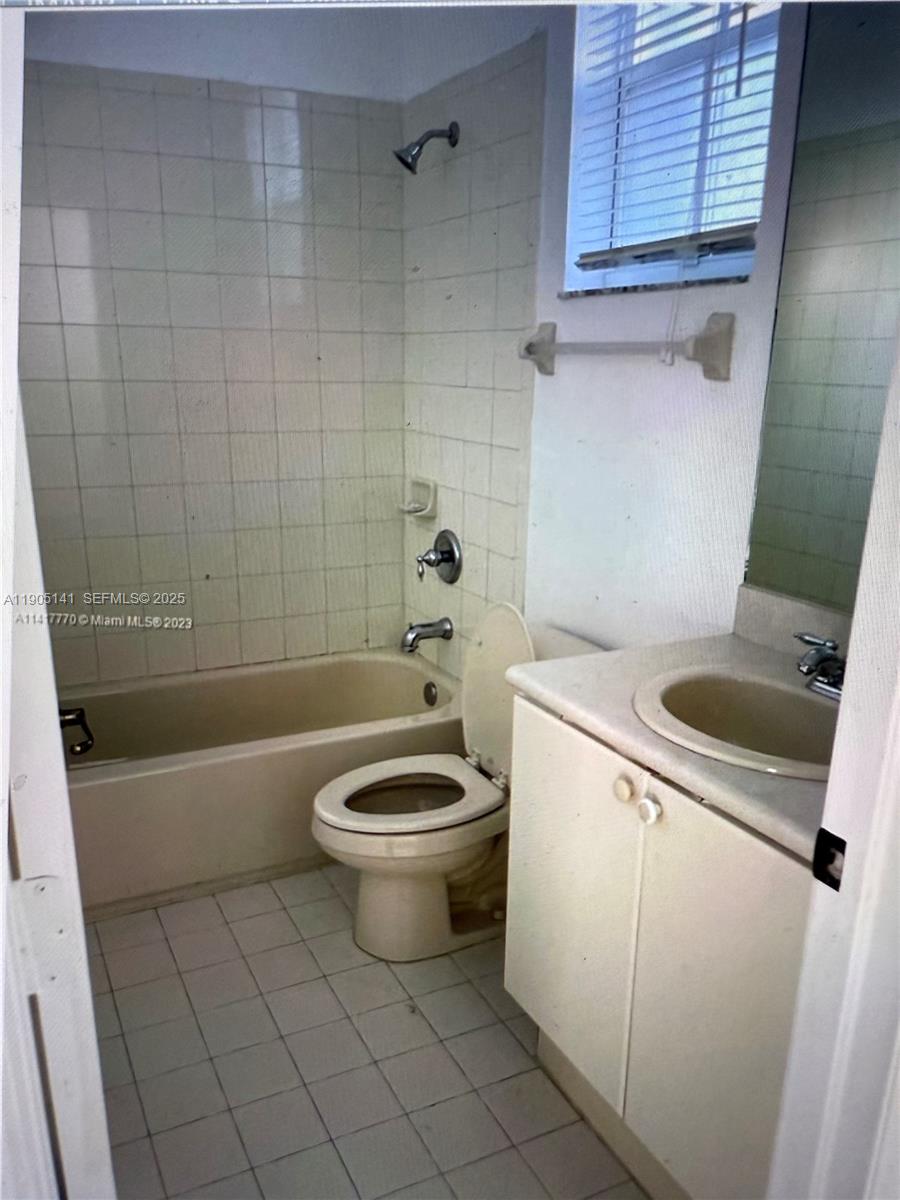 4932 Southwest 140th Terrace, Unit 1 Miramar, FL 33027 - Photo 18 of 27