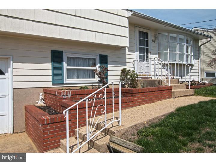 858 Estates Boulevard Hamilton, NJ 08690 - Photo 2 of 24