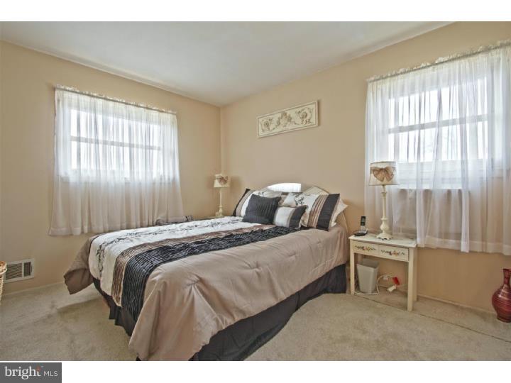 858 Estates Boulevard Hamilton, NJ 08690 - Photo 13 of 24