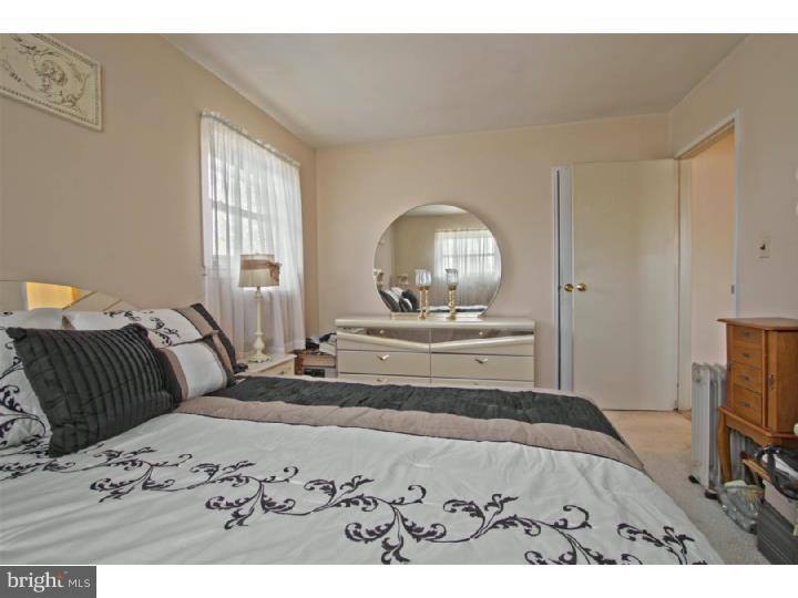 858 Estates Boulevard Hamilton, NJ 08690 - Photo 14 of 24