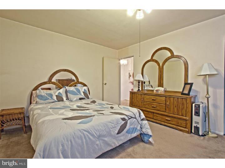 858 Estates Boulevard Hamilton, NJ 08690 - Photo 15 of 24