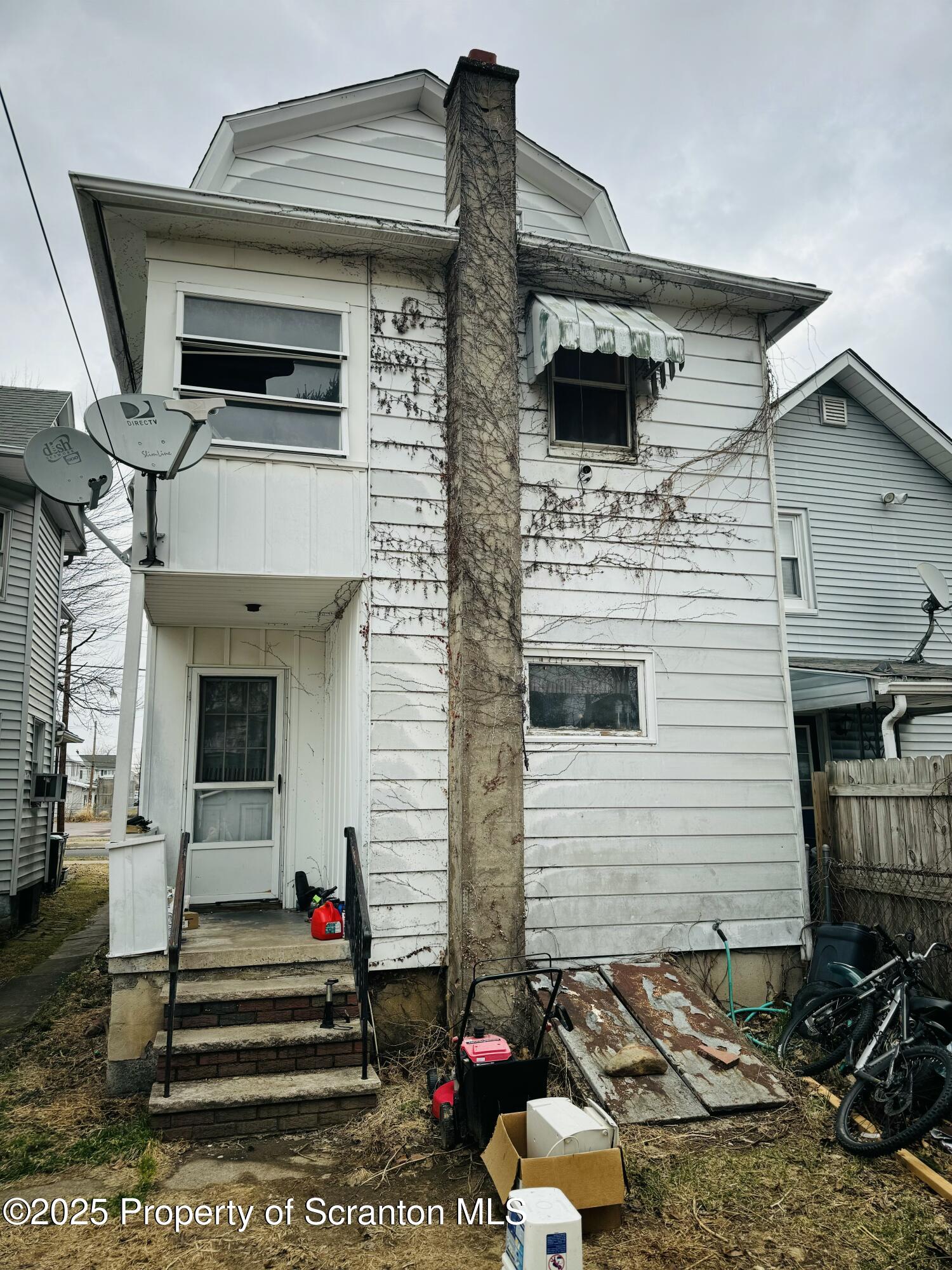 520 Charles Street Luzerne, PA 18709 - Photo 17 of 31 a front view of a house with a yard