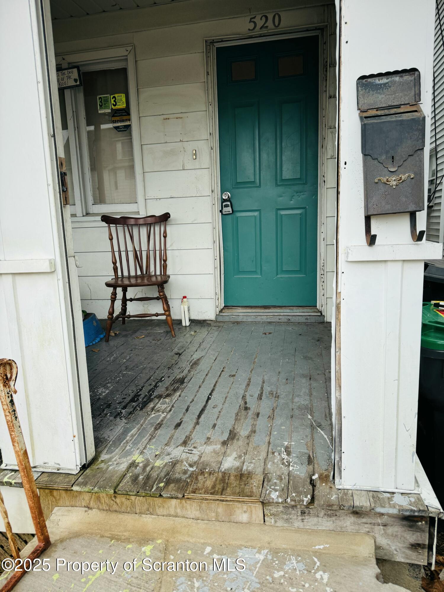 520 Charles Street Luzerne, PA 18709 - Photo 3 of 31 a view of a livingroom with furniture and a door
