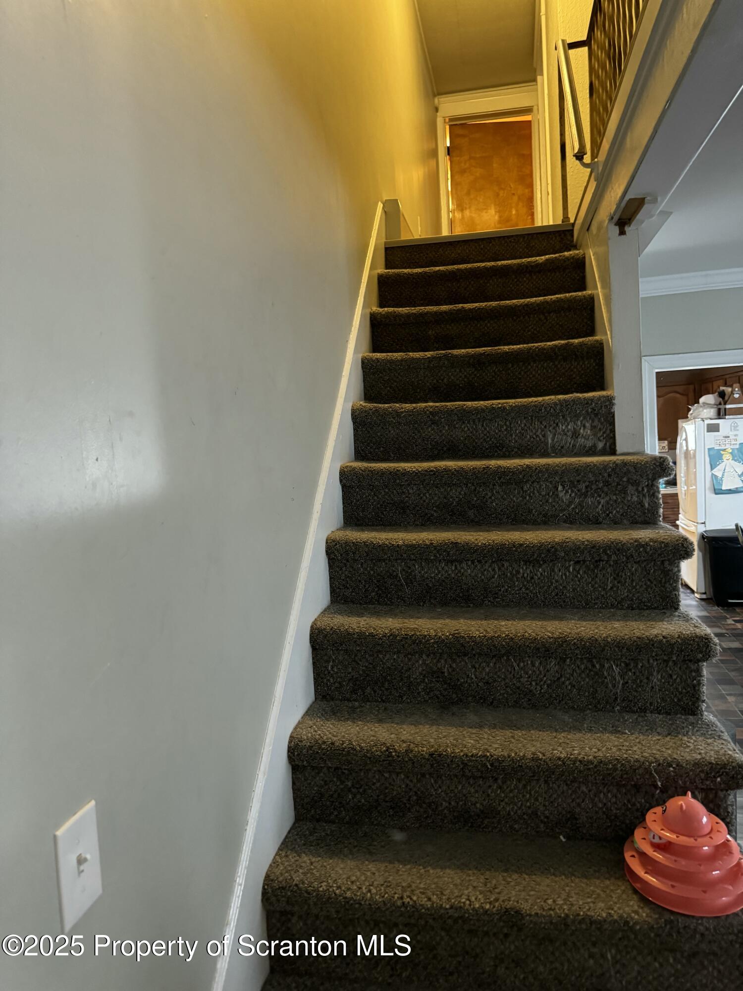 520 Charles Street Luzerne, PA 18709 - Photo 7 of 31 a view of entryway