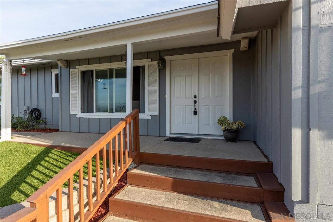 9319 Westhill Road Lakeside, CA 92040 - Photo 12 of 45 Gallery Image 12