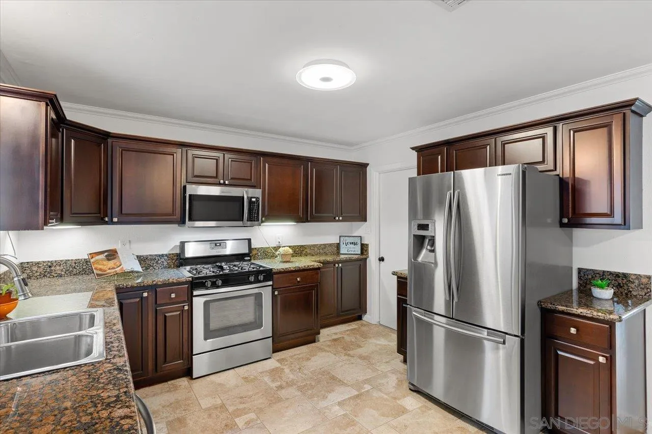 9319 Westhill Road Lakeside, CA 92040 - Photo 20 of 45 Gallery Image 20