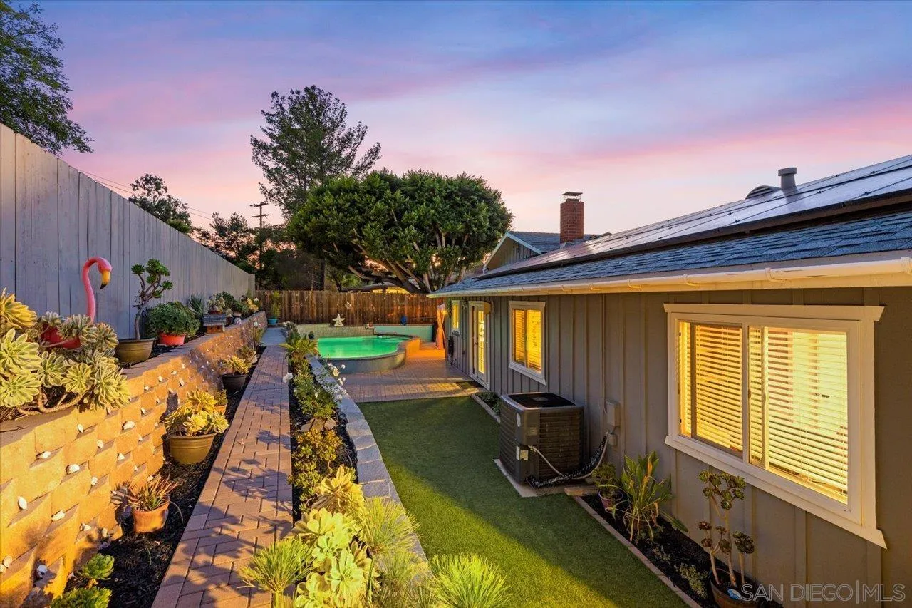 9319 Westhill Road Lakeside, CA 92040 - Photo 3 of 45 Gallery Image 3