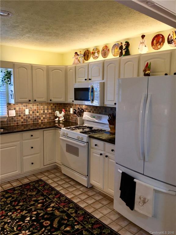 645 High Quarry Road, Unit 645 Hendersonville, NC 28791 - Photo 13 of 23 Gallery Image 13