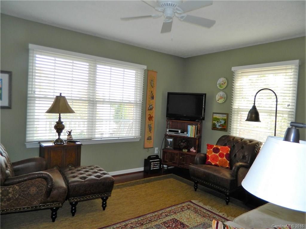 645 High Quarry Road, Unit 645 Hendersonville, NC 28791 - Photo 17 of 23 Gallery Image 17