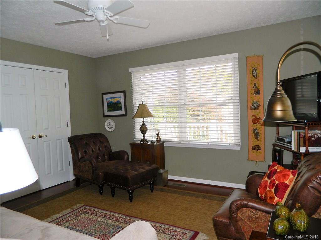 645 High Quarry Road, Unit 645 Hendersonville, NC 28791 - Photo 18 of 23 Gallery Image 18