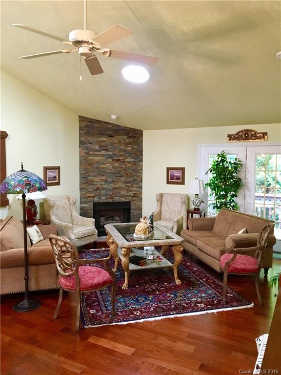 645 High Quarry Road, Unit 645 Hendersonville, NC 28791 - Photo 4 of 23 Gallery Image 4