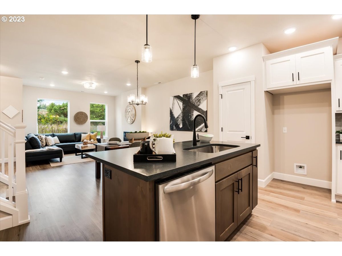18200 Southwest Barrows Road Beaverton, OR 97007 - Photo 15 of 34 Gallery Image 15