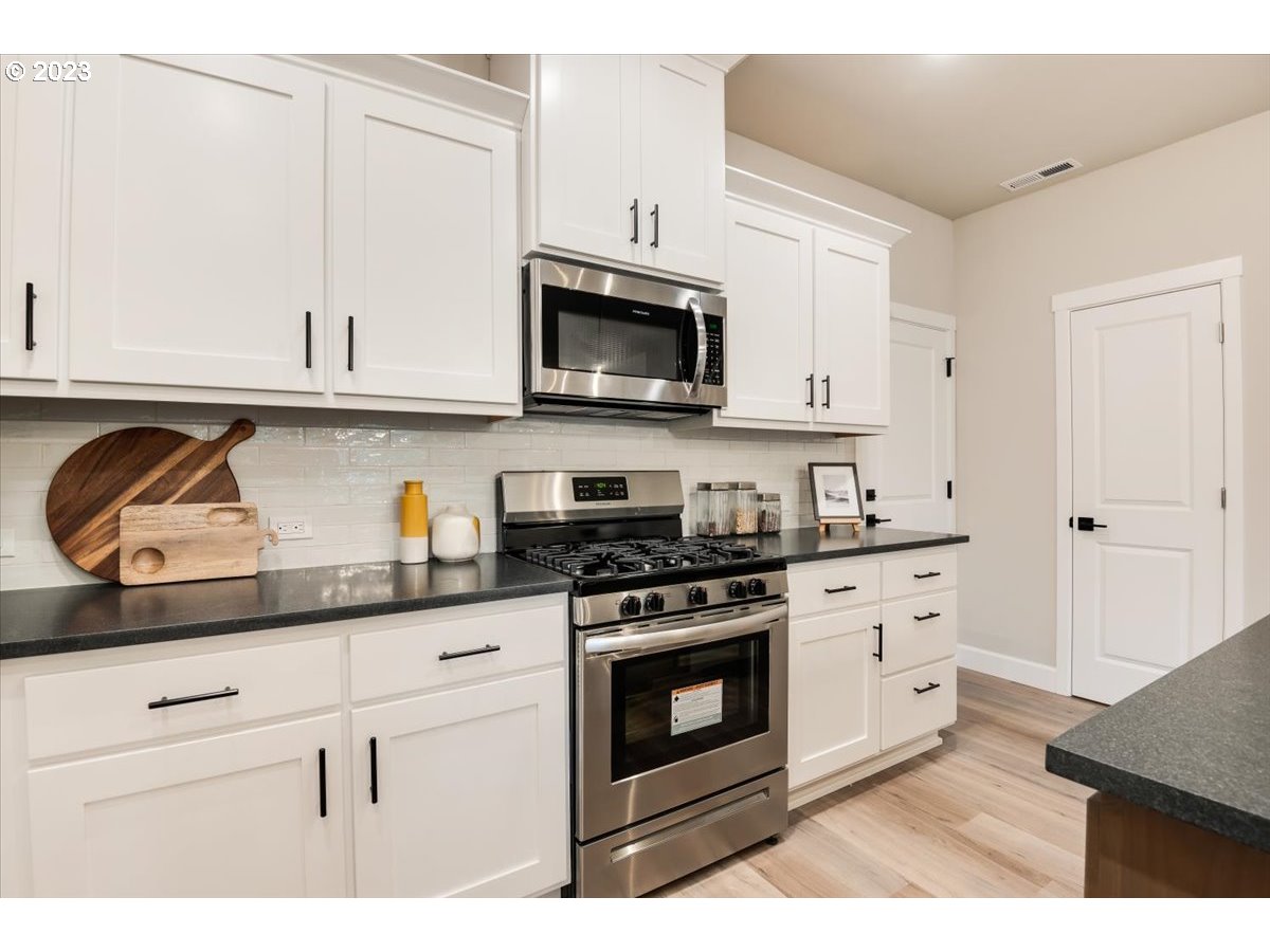 18200 Southwest Barrows Road Beaverton, OR 97007 - Photo 18 of 34 Gallery Image 18