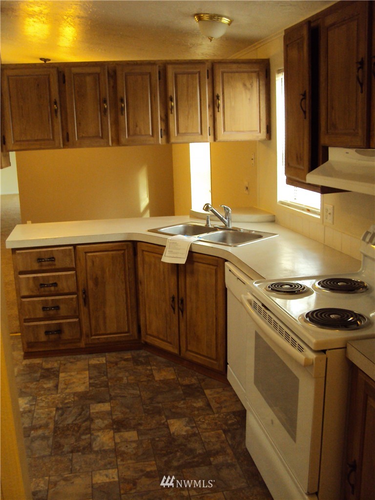 38117 Allen Road South Roy, WA 98580 - Photo 14 of 23