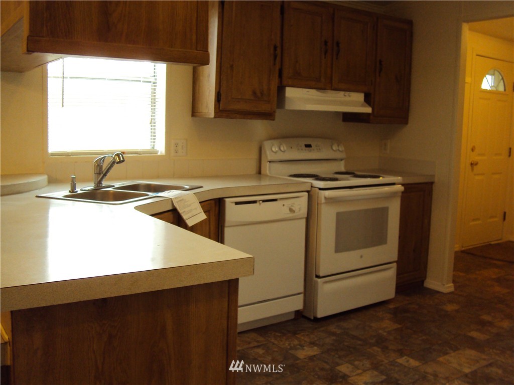 38117 Allen Road South Roy, WA 98580 - Photo 15 of 23