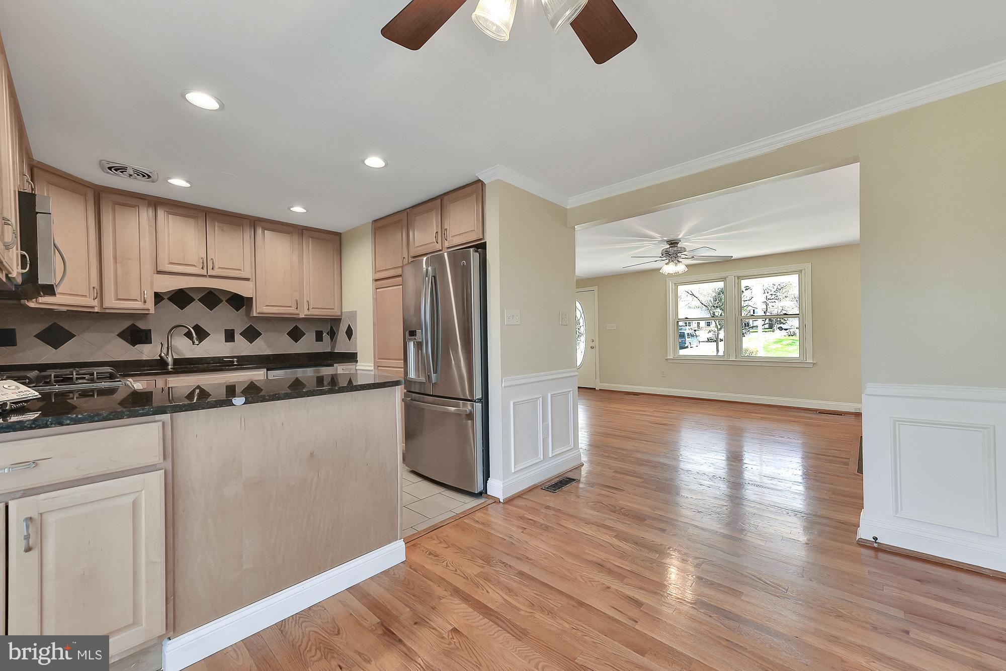 19052 Staleybridge Road Germantown, MD 20876 - Photo 49 of 49 Open floor plan