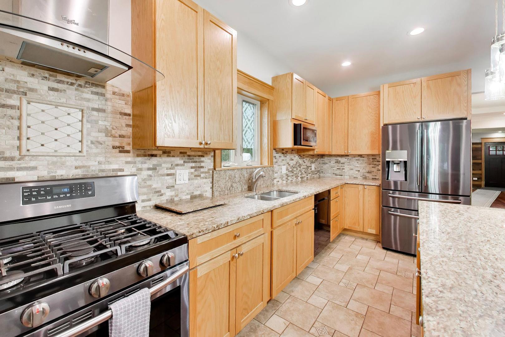 2908 West Pershing Road Chicago, IL 60632 - Photo 10 of 28