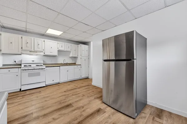 $3,000 | 42 Almont Street, Unit 3R, Medford, MA 02155