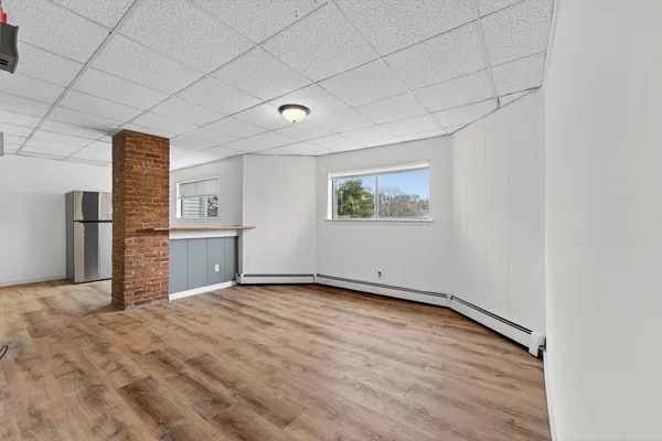 $3,000 | 42 Almont Street, Unit 3R, Medford, MA 02155