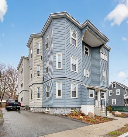 $3,000 | 42 Almont Street, Unit 3R, Medford, MA 02155