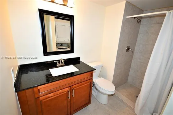 $2,300 | 7944 Eastlake Drive, Unit D, Boca Raton, FL 33433