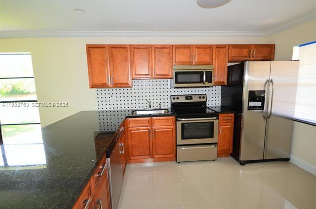 7944 Eastlake Drive, Unit D Boca Raton, FL 33433 - Photo 3 of 21