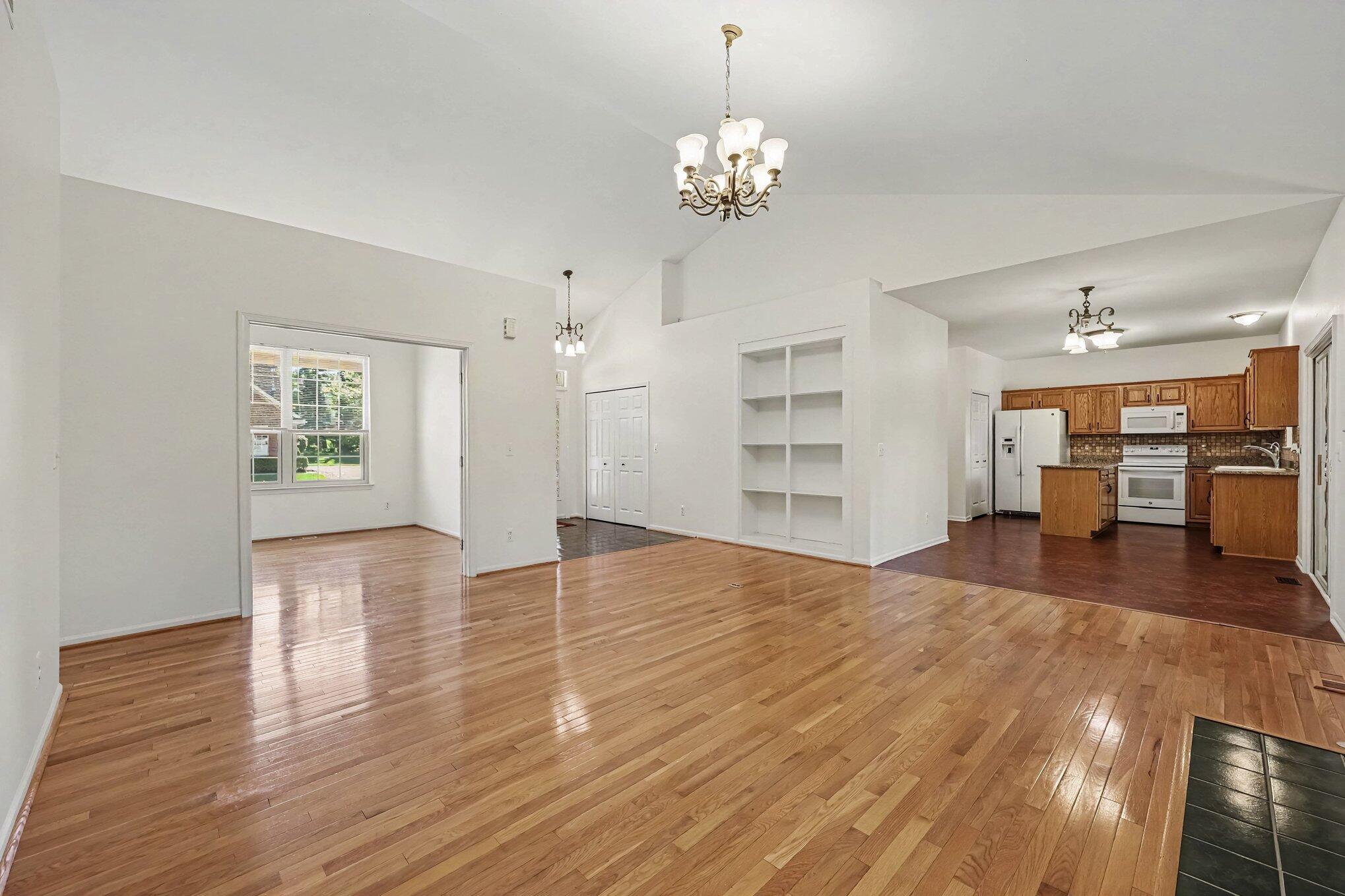 2603 Ravineside Lane South Howell, MI 48843 - Photo 18 of 53 012_file_6112