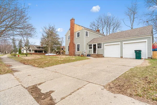 $120,000 | 519 West Street, Lansing, MI 48915