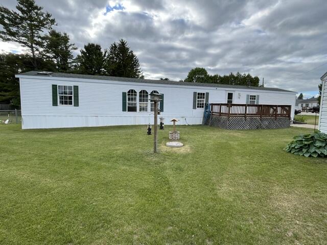 7136 Tannery Road, Unit 19 Two Rivers, WI 54241 - Photo 4 of 21 Side view