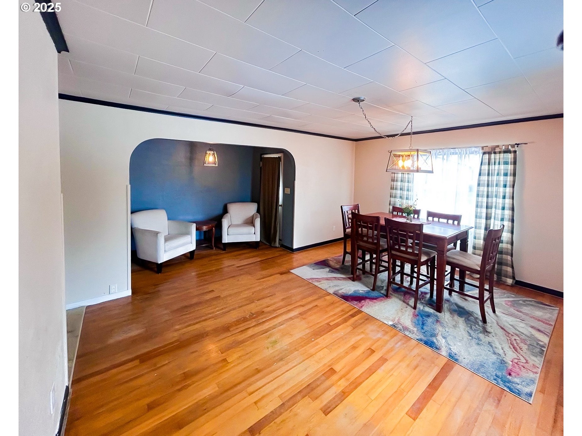 1925 Myrtle Street Baker City, OR 97814 - Photo 30 of 31 a dining room with furniture and wooden floor