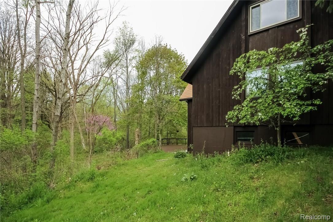 5650 Warren Road Ann Arbor, MI 48105 - Photo 62 of 70 067-Exterior-2737704-medium.jpg